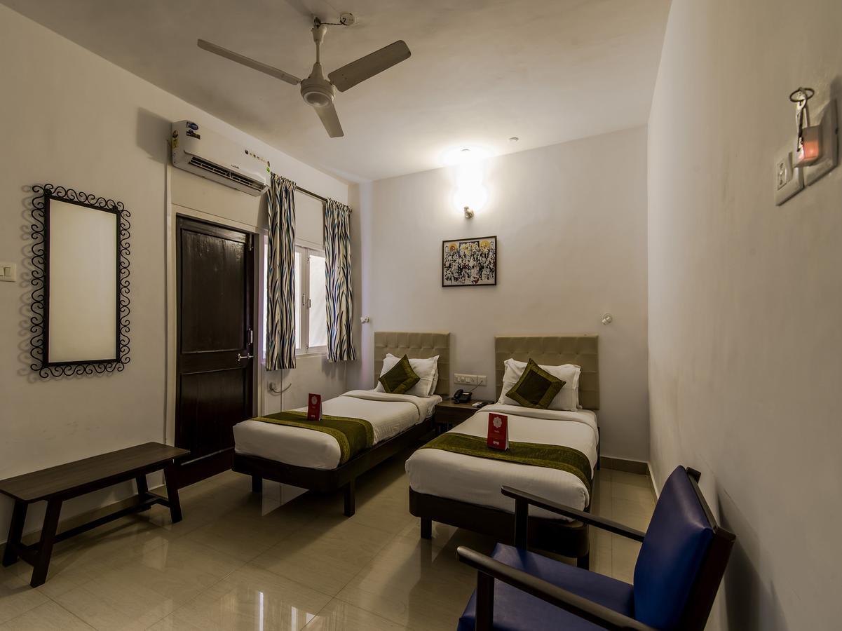 Oyo 10241 Hotel Mayfair Goa Exterior photo